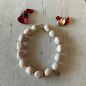 colar areia clara