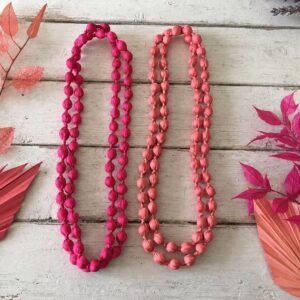 colar coral e colar fúcsia